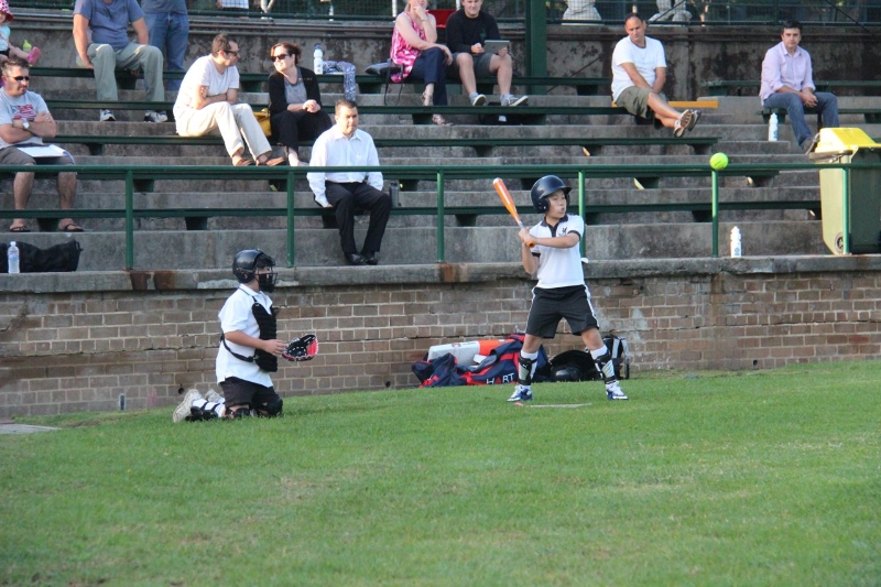 wyvernsoftballbs-16mar13-04